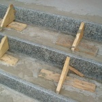Remont kościelnych schodów